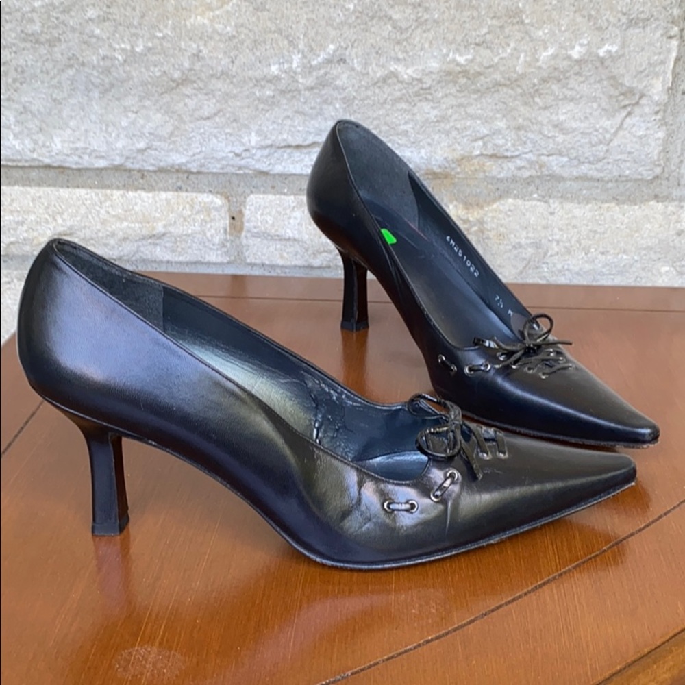 Stuart Weizman black pumps